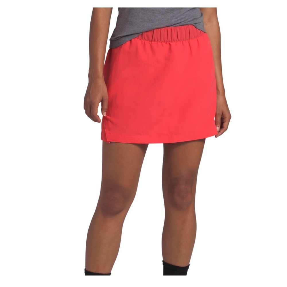 North Face Skort Womens Medium Red Skirt Shorts Hiking Elastic Waist
